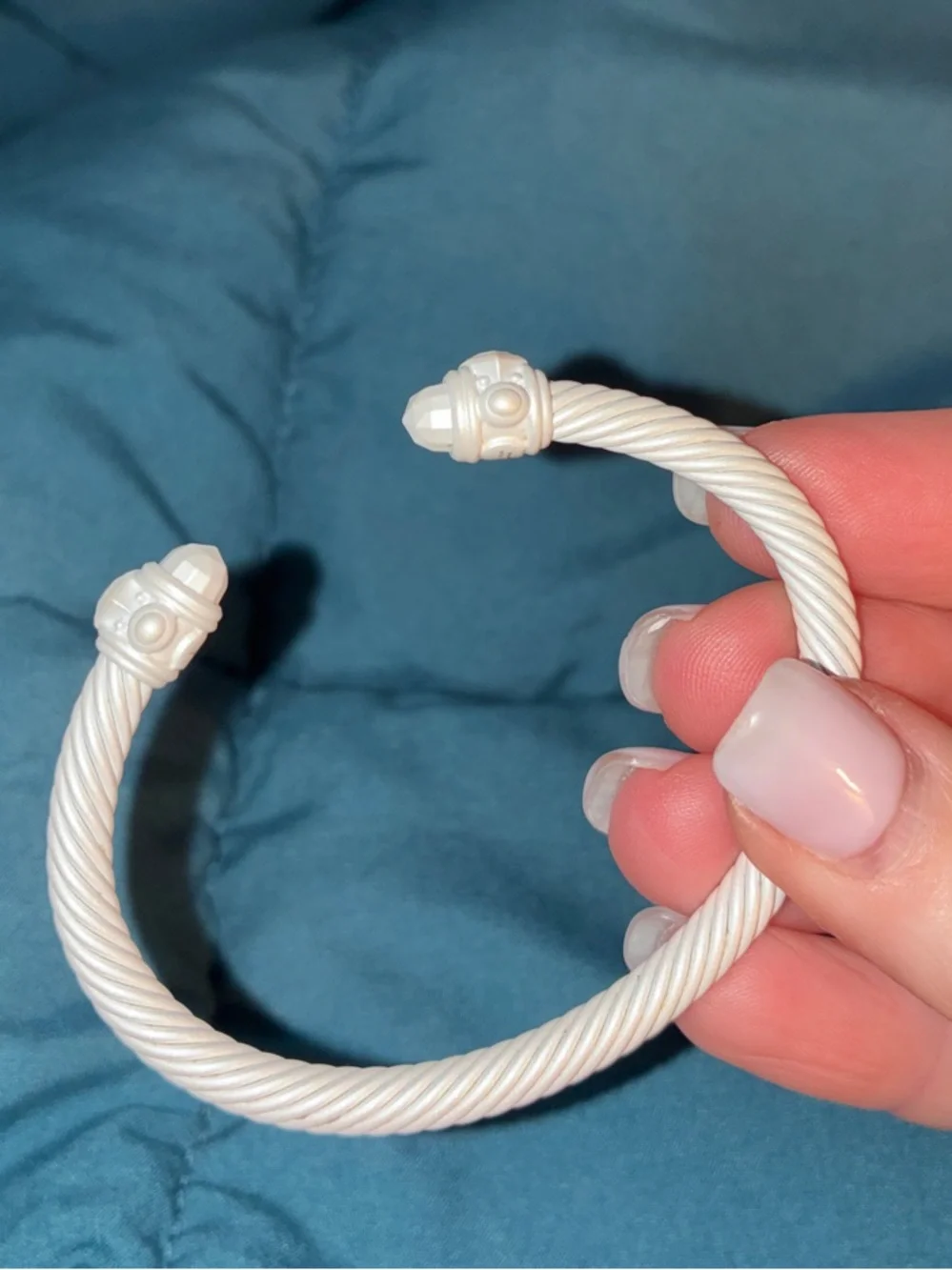 David Yurman Aluminum Renaissance Cable Cuff Bracelet White Tone. Excellent!